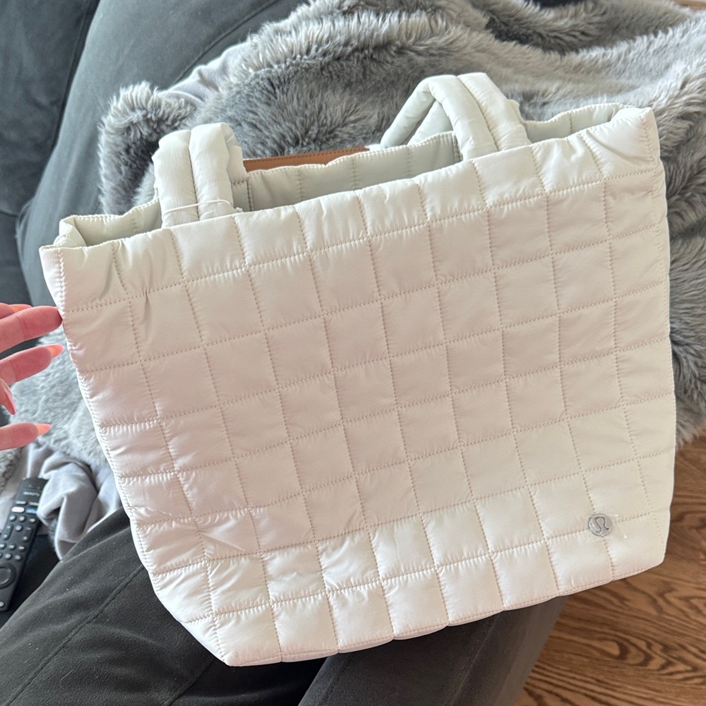 Lululemon Ivory Quilted Grid Tote